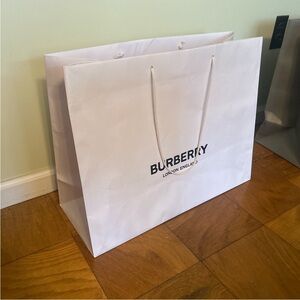 Burberry Classic White Shopping Tote